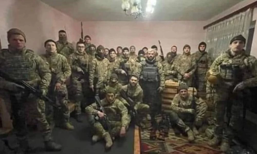 Πόλεμος στην Ουκρανία: Άφησαν την μπάλλα και έπιασαν τα όπλα και οι παίκτες της Ντιναμό Κιέβου!